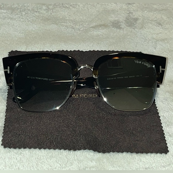 Tom Ford Dakota 02 sunglasses TF554  Black Sunglasses with Case EUC - Picture 2 of 10